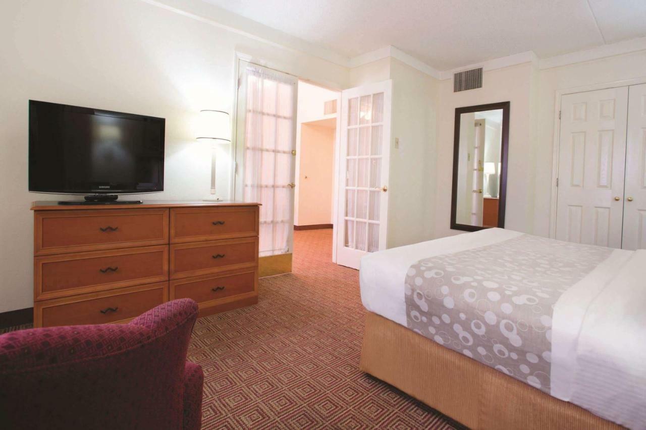 La Quinta Inn By Wyndham Baton Rouge University Area Extérieur photo
