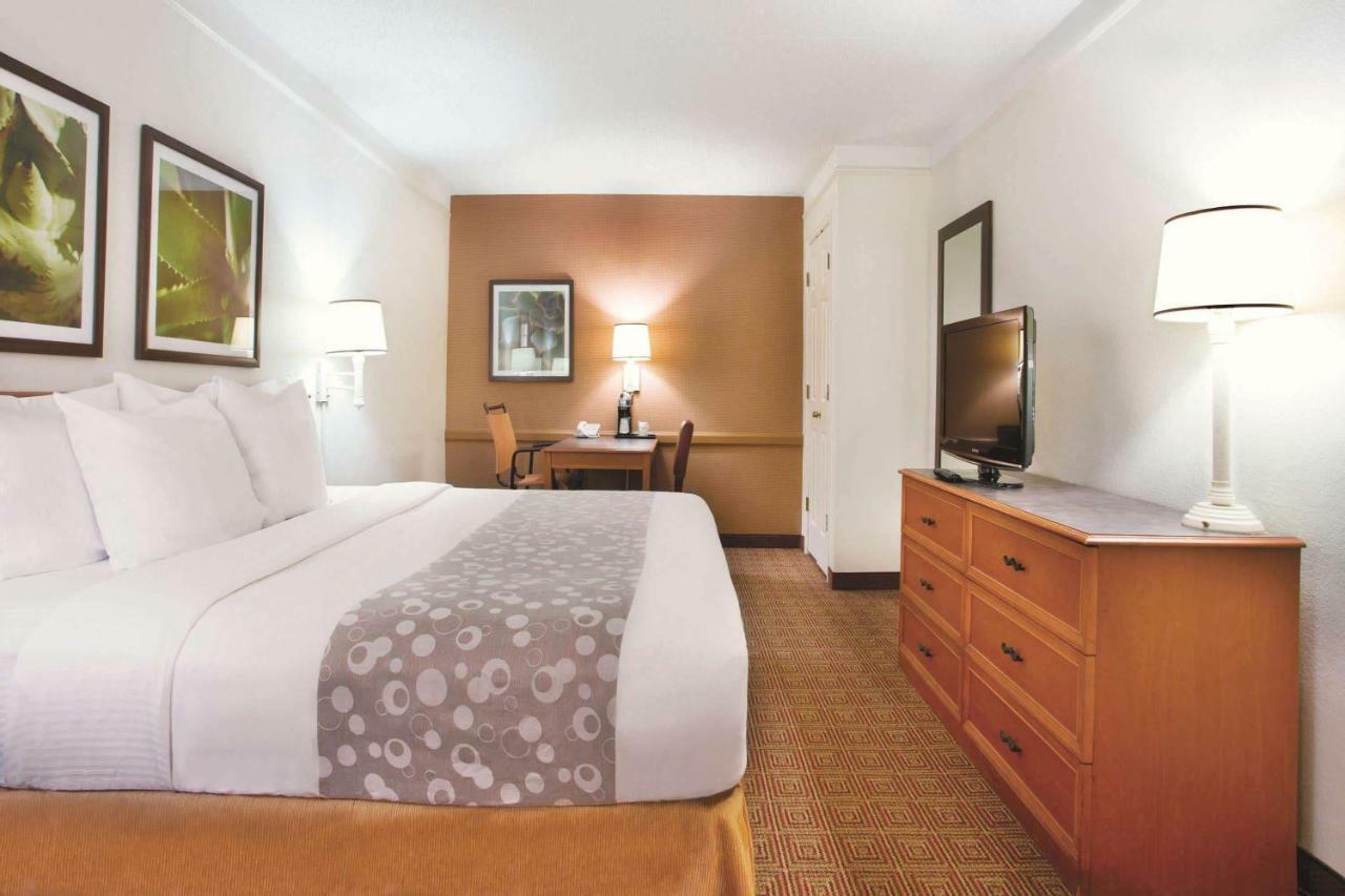 La Quinta Inn By Wyndham Baton Rouge University Area Extérieur photo
